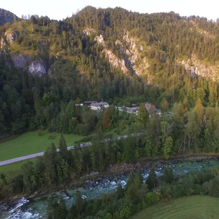 Albergue Black Sheeps Adventures